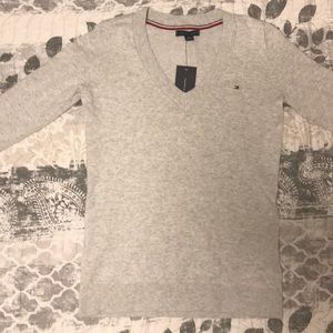 Tommy Hilfiger sweater